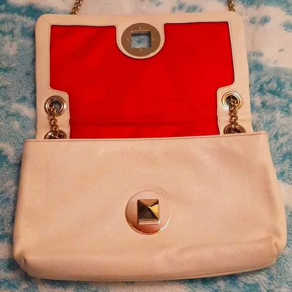 Kate Spade Elegant White Quilted Chain Shoulder Bag - Picture 5 of 5